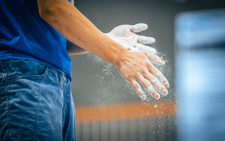 Magnézium snižuje pocení rukou a zvyšuje tření